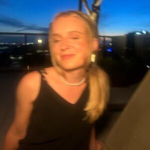 Meet your Posher, Natalie